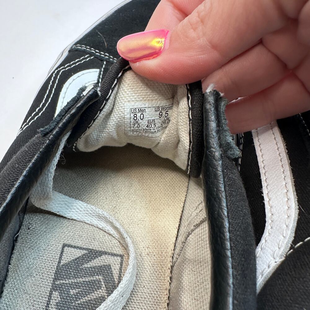 VANS Old Skool Black White Sneakers - Picture 6 of 6